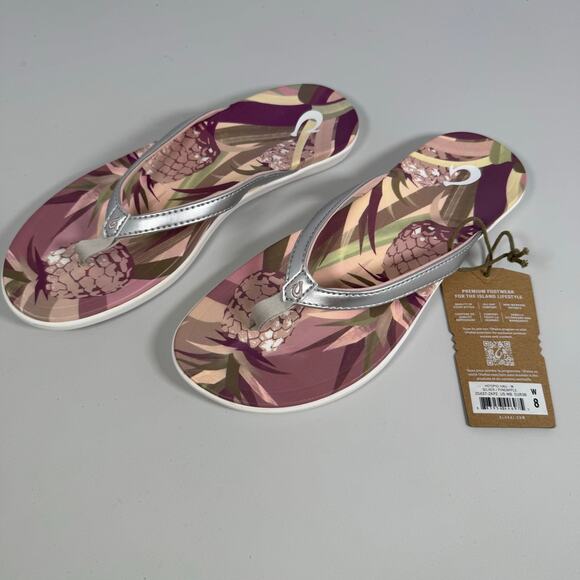 NWT OluKai Ho'opio Hau Beach Sandals Slip-on Silver/Pineapple Women Size 8 - Picture 1 of 5